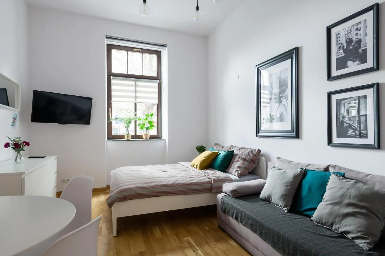 Uroczy Apartament Obok Opery I Dworca Glownego Z Netflix Krakow