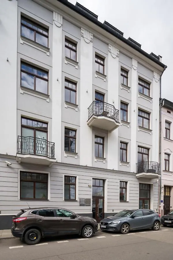 Uroczy Apartament Obok Opery I Dworca Glownego Z Netflix Krakow Poland